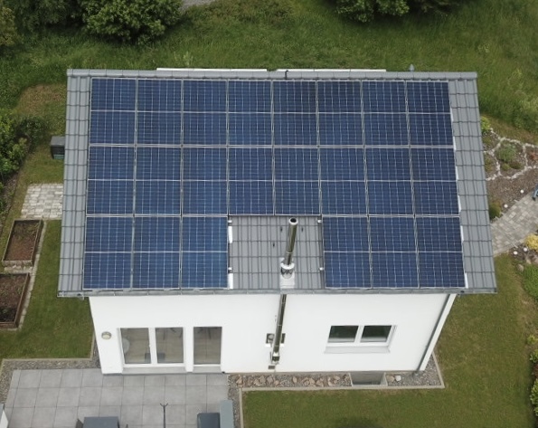PV-Anlage auf einem Fertighaus