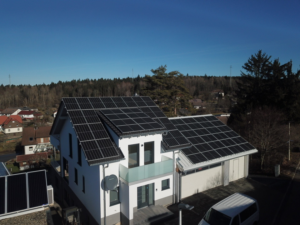 PV-Anlage auf einem Neubau